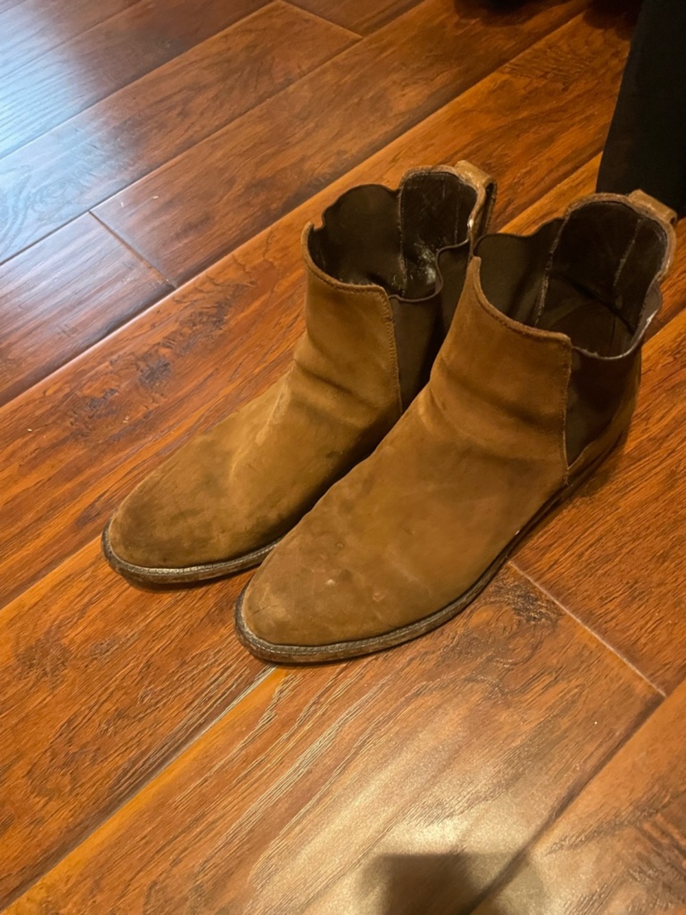 Men's Brown Suede Chelsea Boots - Classic Slip-On Style Lucchese